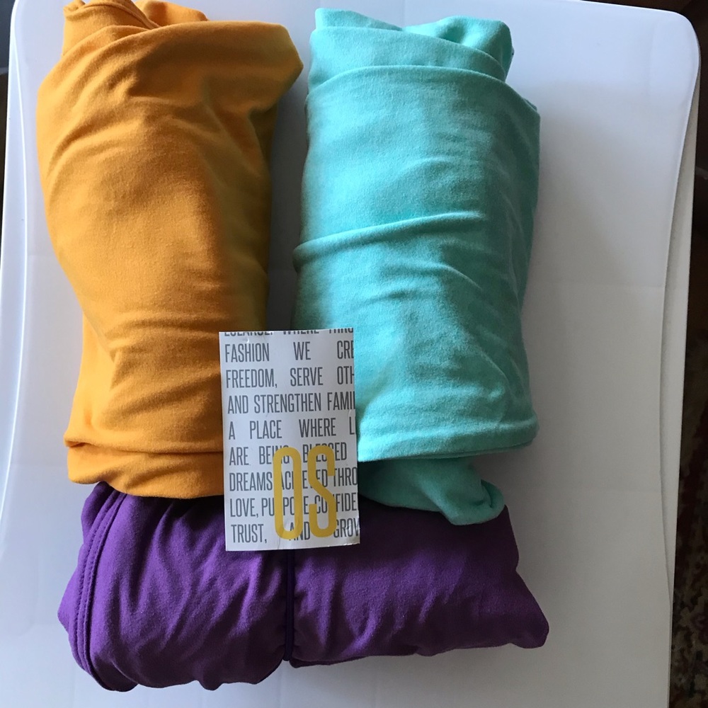 NWOT LuLaRoe OS Solid Leggings